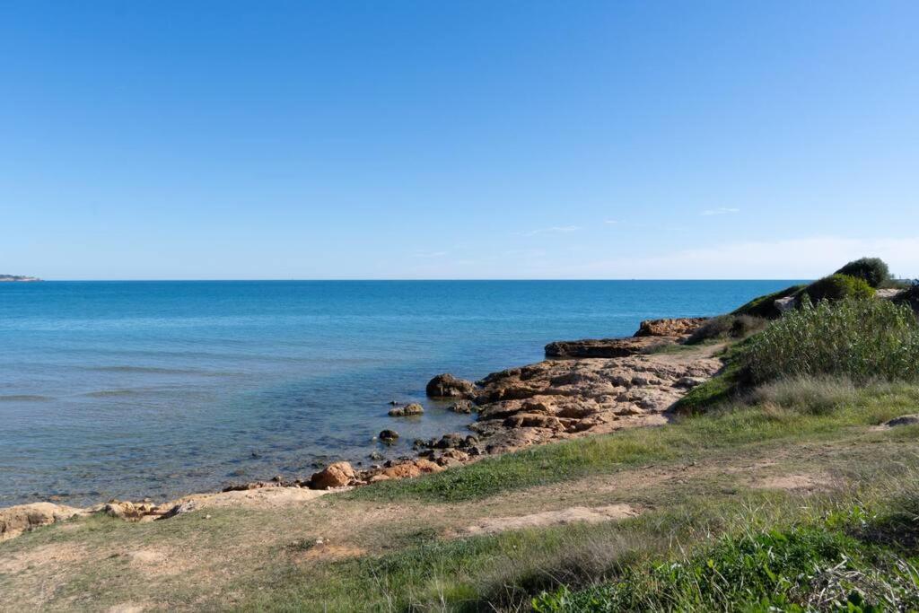 Privilegiado-tarragona-50mplaya-wifi-pool-relax Tarragona